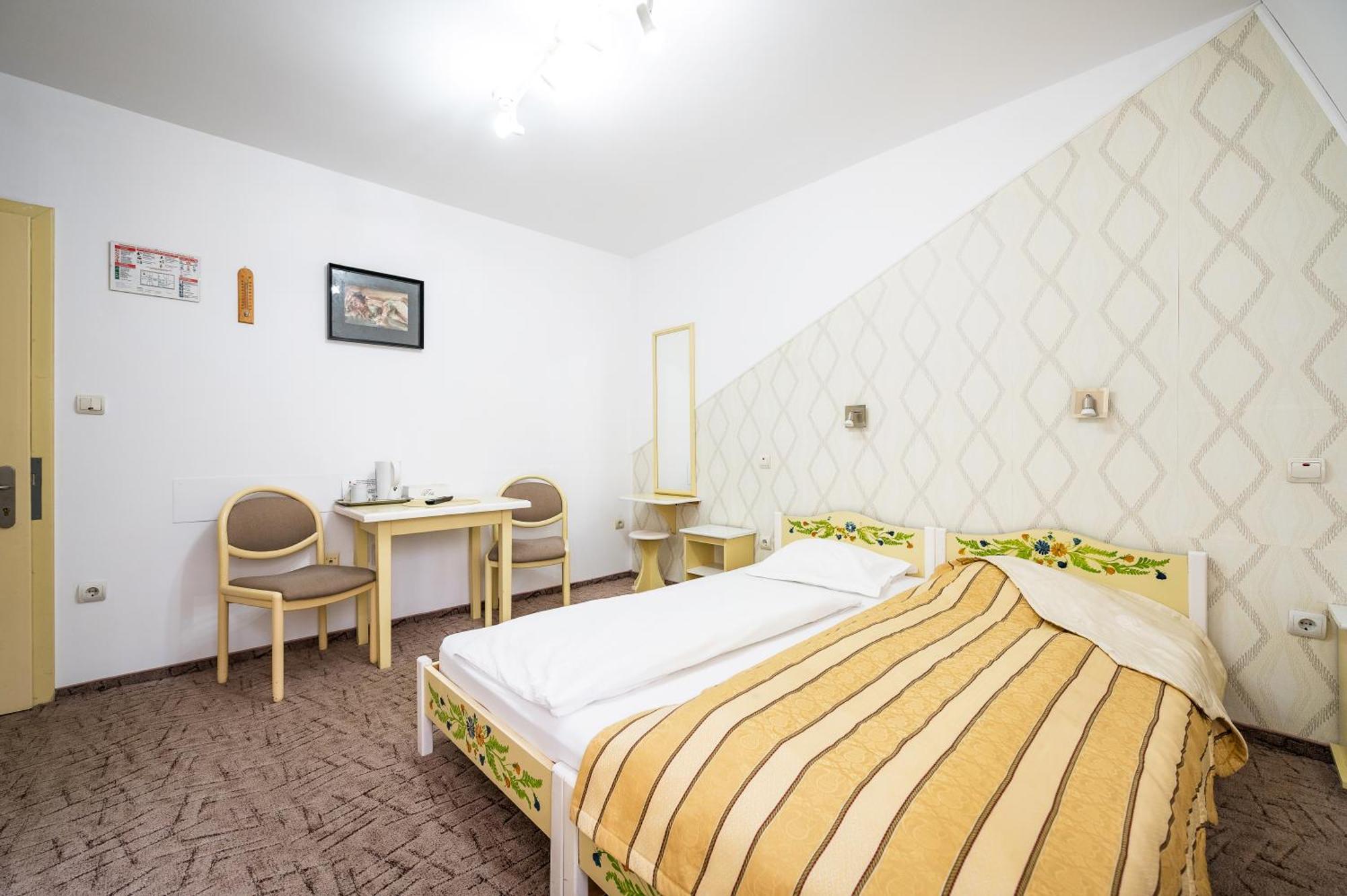Hotel Sugas Sfântu-Gheorghe Extérieur photo