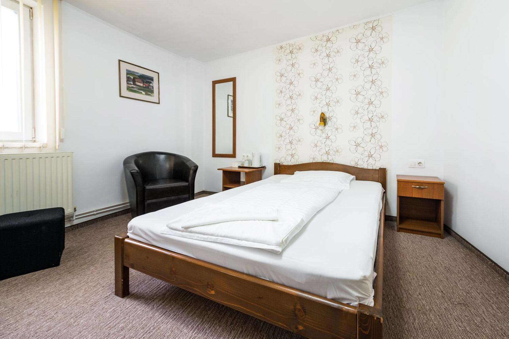 Hotel Sugas Sfântu-Gheorghe Extérieur photo